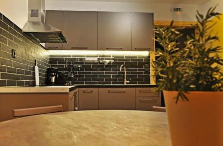 The Athenians Modern - 23