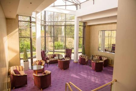 The Stormont - 33