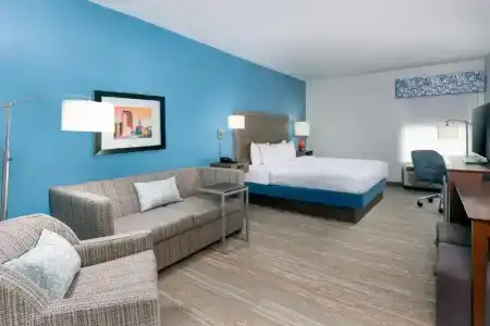 Hampton Inn Charlotte Uptown - 24