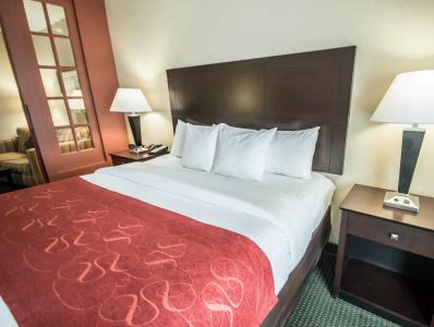 Comfort Suites Orlando Airport - 63