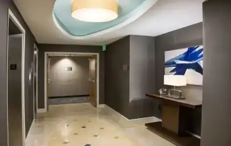 Courtyard by Marriott Fort Lauderdale Beach - 24