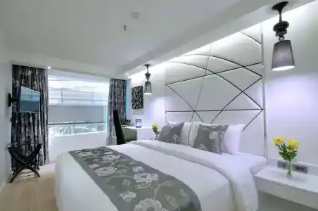 Sukhumvit Suites - 66