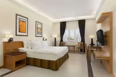 Ramada Qurum Beach - 2