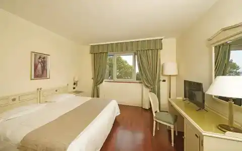 Savoy Palace - 69