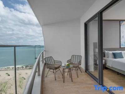 Citadines Marina Halong - 100