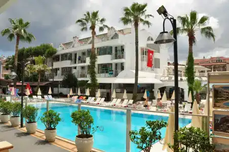 Club Atrium & - 9