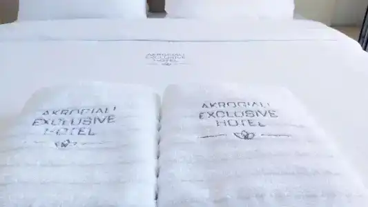 Akrogiali Exclusive (Adults Only) - 106