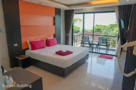 Silver Sand - 18