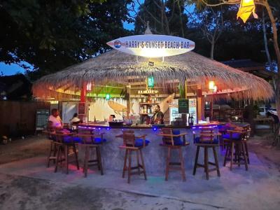 Harrys Sunset - Klong Nin Beach - 15