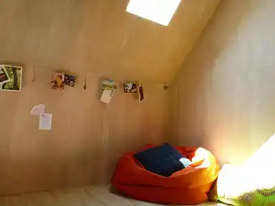 Inside - 10
