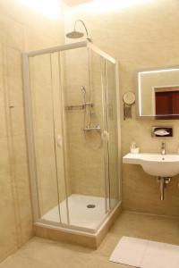 Opera Suite - 9