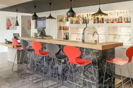 ibis Chalons en Champagne - 12