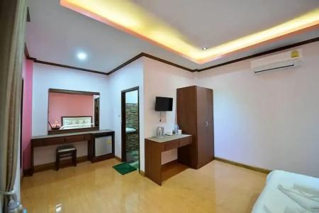 Dusit Phuphaya - 16
