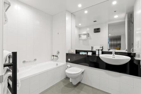Scenic Suites - 8