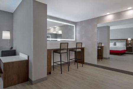 Hampton Inn by Hilton - Toronto - 59