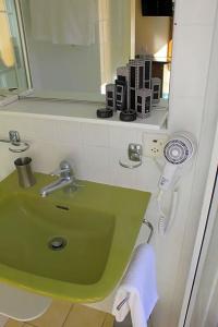 Grichting & Serviced - 66