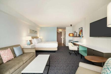 DoubleTree by Hilton Ocean City Oceanfront - 112