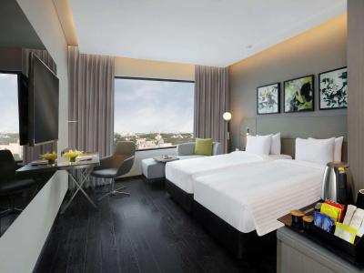 Novotel Chennai Chamiers Road - 6