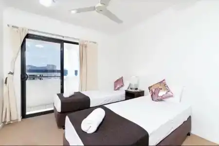 Cairns City - 3