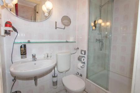 Im Schwedischen Hof - 36