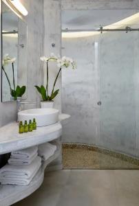 Aperanto Suites - 35