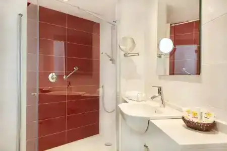 Universal Perla - 53