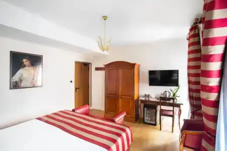 Piazza Di Spagna - 109