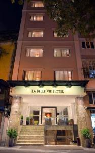 La Belle Vie - 33