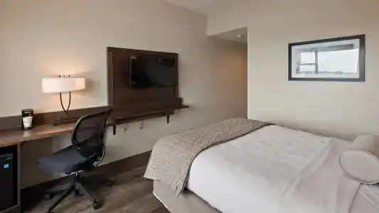 Best Western Plus Coastline Inn - 29