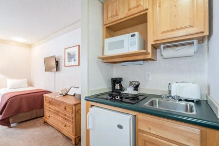 Mountainside Inn by Alpine Lodging - 12