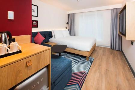 Hampton by Hilton London Park Royal - 35