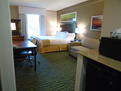 Holiday Inn Express & Suites Midlothian Turnpike, an IHG - 2