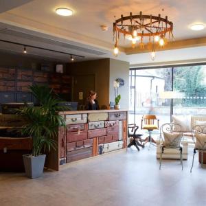 Bermondsey Square - A Bespoke - 26