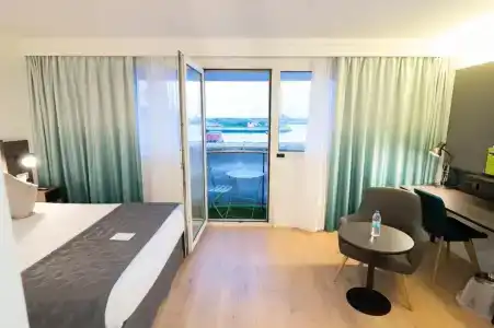 Holiday Inn Calais, an IHG - 80
