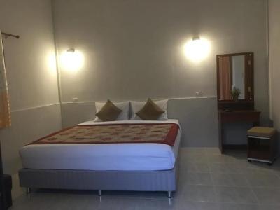 Khao Sok Evergreen House - 2