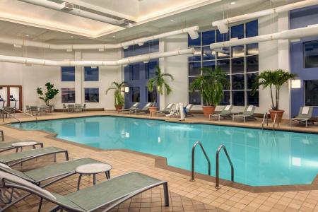 Hilton Suites Oceanfront - 45