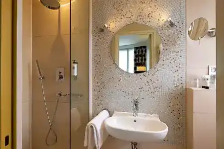 Hôtel Aiglon - 53