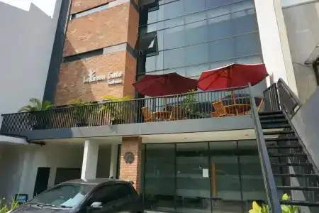 LeGreen Suite Sudirman - 16
