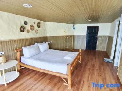 Paree Hut - 49