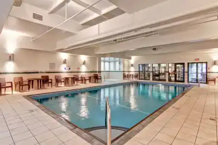 Rodeway Inn & Suites - 16