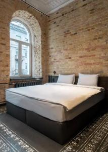 Globe Runner Hostel - 74