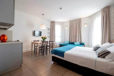 Le Rose Suite - 135