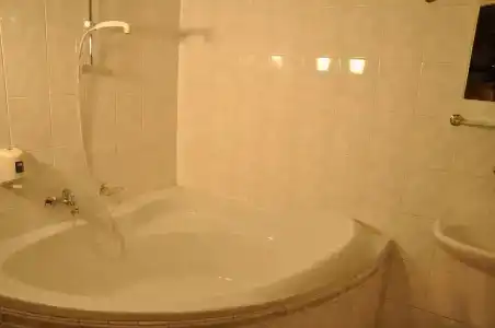 Nikolas - 8