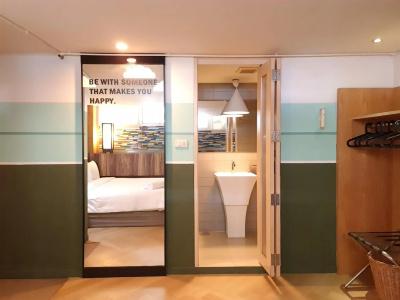 The Studio at Sathorn Terrace - 42