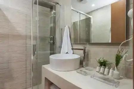 Bluebell Luxury Suites - 112