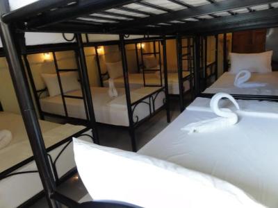 Seventeen Hostel - 21