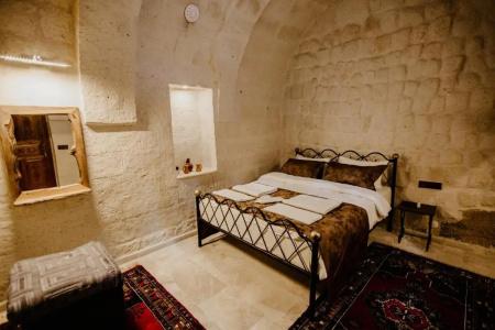 Romantic Cave - 29