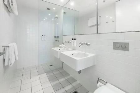 Ultiqa Air On Broadbeach - 331
