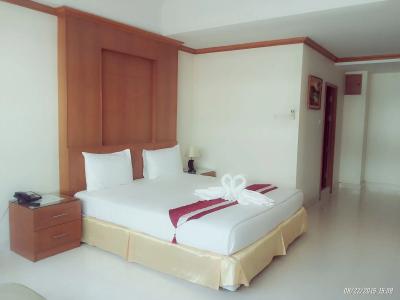 Seaview Sriracha - 39