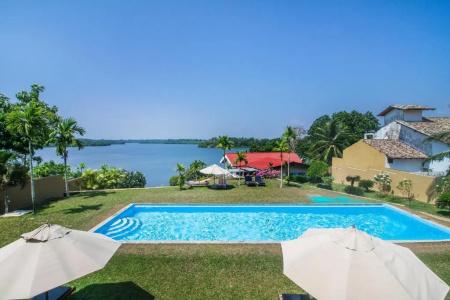 Kalla Bongo Lake Resort - 12